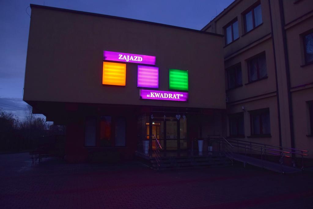 Zajazd Kwadrat Motel Dąbrowa Górnicza Exterior foto