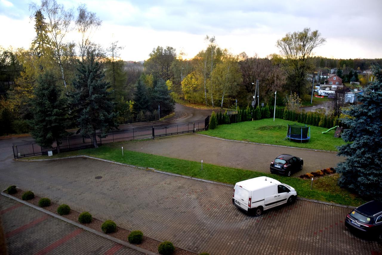 Zajazd Kwadrat Motel Dąbrowa Górnicza Exterior foto